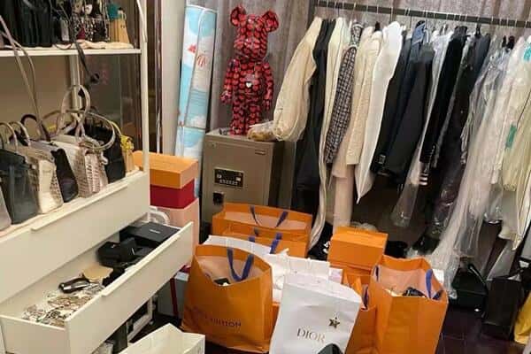绥中县回收一线品牌衣服